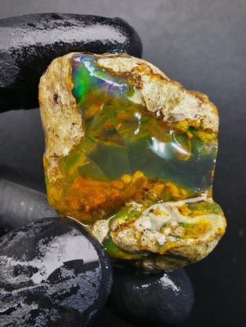 25gr Crystal Opal Specimen Ruw- 127.45 g