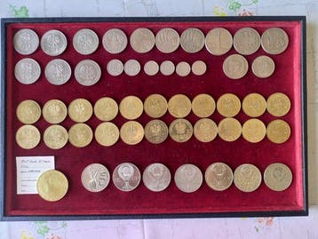 Oost-Europa. Set of 50 coins & Italian medal, various