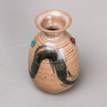 Vaas met asglazuur en ornament van gekleurde stenen -, Antiek en Kunst