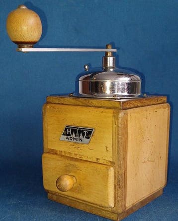 Firma Armin Trösser - Armin Trösser - Koffiemolen - Antieke