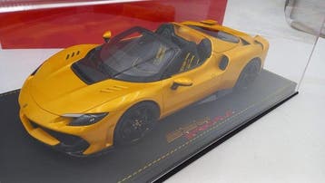 BBR 1:18 - Modelauto - Ferrari 296 Speciale A Giallo, Nieuw