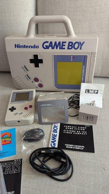 Nintendo - Gameboy Classic - Mallette GB-80, Accessoires & 8, Nieuw