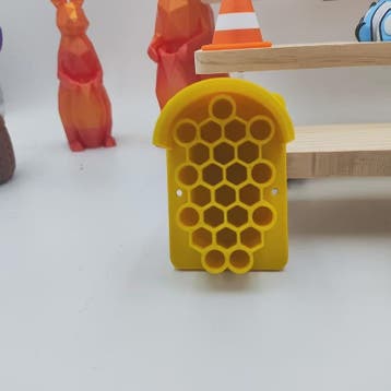 Geel Insectenhotel voor Nuttige Insecten - Kleine Bijenwonin
