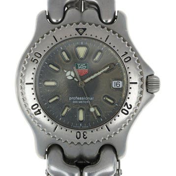 TAG Heuer - S/el (Sport Elegance) Professional 200 Meters. -