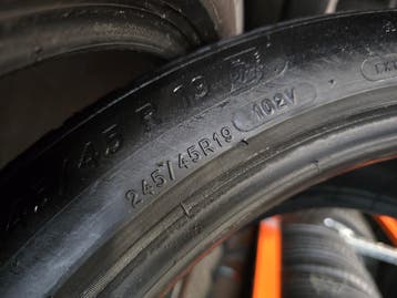 4x Michelin Pilot Alpin 5 245/45 R19 102V M+S Winterbanden, 19 inch, 245 mm, Nieuw, Band(en)