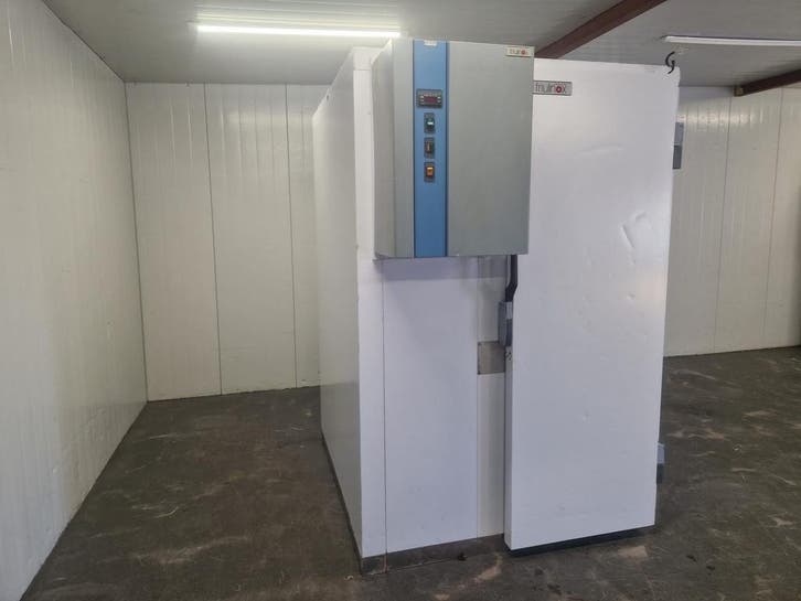 Koelcel 140 x 140 x 206 cm stekker klaar, Zakelijke goederen, Horeca | Keukenapparatuur, Koelen en Vriezen