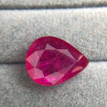1 pcs Roze, Rood Robijn - 3.08 ct - Guild Gem Laboratory, Nieuw