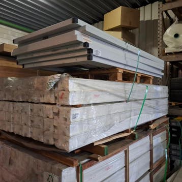 Ca. 40x Hardhouten deurkozijn gegrond, Nieuw