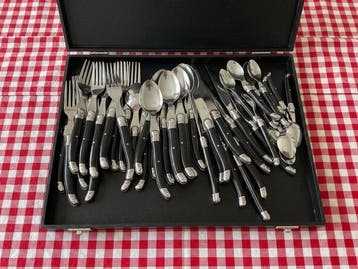 Laguiole - Bestekset voor 12 personen - Staal