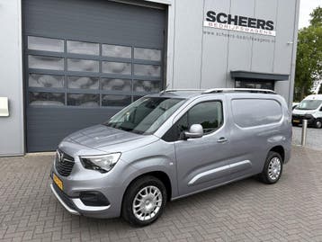 Opel Combo 1.5D 130PK Aut. L2 Airco | Navigatie | Camera, Automaat, Stof, Gebruikt, Euro 6