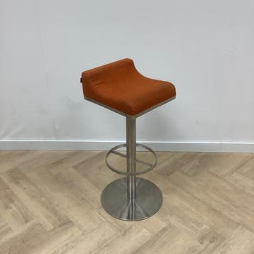 Satelliet barkruk met ring, zithoogte 82 cm , oranje -, Ophalen of Verzenden, Gebruikt