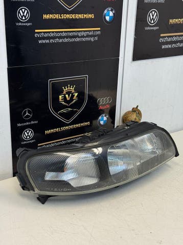Volvo V70 bj.2001/2007 koplamp links art.8620687, Gebruikt, Volvo