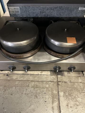 Occasion 2-pans pannenkoeken apparaat, Ophalen, Gebruikt