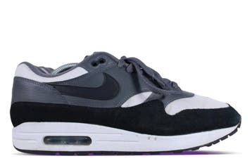 Nike Air Max 1 Dark Grey • 45.5, Kleding | Heren, Schoenen, Ophalen of Verzenden, Nieuw, Nike, Sneakers of Gympen