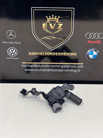 VW Transporter T5 waterpomp bj.2013 Artnr.5N0965561, Auto-onderdelen, Gebruikt, Volkswagen