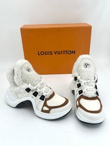 Louis Vuitton - Sneakers - Maat: EU 37, Nieuw