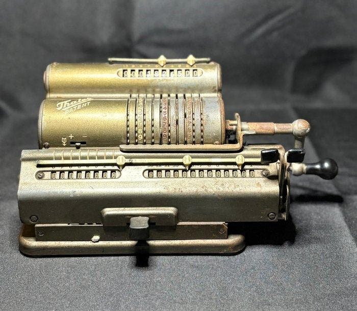 Thales Patent Mechanical Calculator - Model CER -, Antiek en Kunst, Kunst | Designobjecten