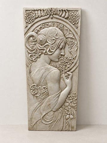 Monumentaal Art Nouveau wandreliëf met vrouwenprofiel en, Antiek en Kunst