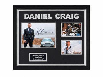 James Bond 007: Skyfall - Daniel Craig Signed Framed Display, Nieuw