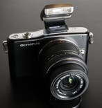 Olympus E-PM1 with 14-42mm lense Spiegelloze camera, Nieuw