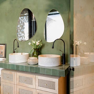 Spiegel - Livion Uca - Ovaal - Inclusief Lijst - Goud -, Huis en Inrichting, Woonaccessoires | Spiegels, Ophalen of Verzenden