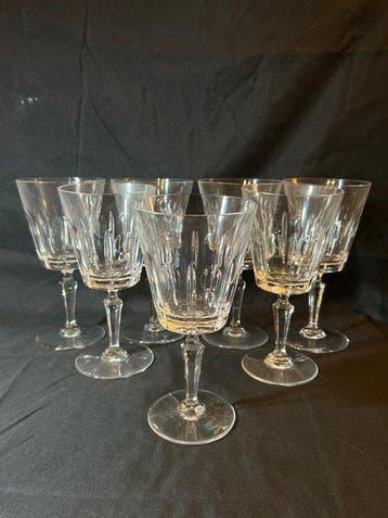 Val Saint Lambert - Wijnglas (7) - Kristal - Groot gesneden, Antiek en Kunst