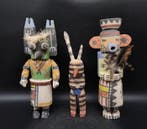 3 Poupées dans le style Kachina / Hopi - sculptuur - Noord