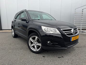 Volkswagen Tiguan 1.4 TSI Sport&Style /APK/AIRCO/CRUISE/SENS, Voorwielaandrijving, Stof, Gebruikt, Zwart