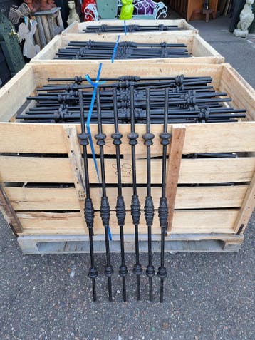 Zeer mooi antiek model trapspijl 97 cm materiaal smeedijzer, Ophalen, Nieuw, Minder dan 2 meter