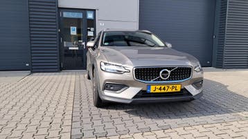 Volvo V60 Cross Country Mild Hybrid, Nieuw