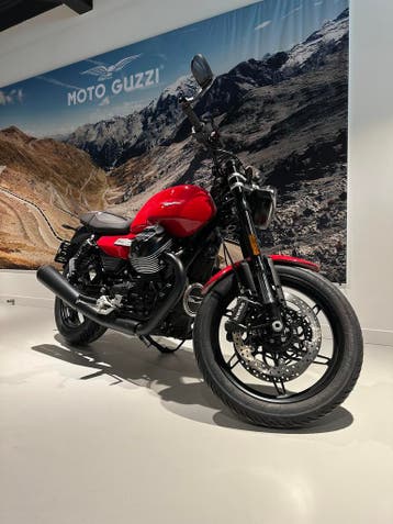 Moto Guzzi V7 Sport (Nu voor €11.899 euro), Motoren, 2 cilinders, Motorrijbewijs A, Meer dan 35 kW, Toermotor