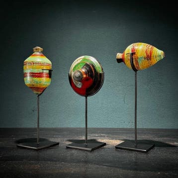 NO RESERVE PRICE - Set of 3 spinning tops - Gasing -