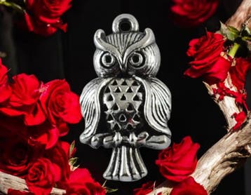 5 x Metalen bedel van een uil, antiek zilverkleur afm. 30..., Ophalen of Verzenden, Nieuw, Bedel