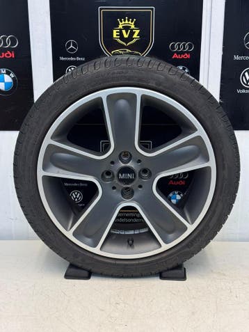 1 stuk 205/45R17 88W inch Mini Cooper One bj2012 reservewiel, Gebruikt, Banden en Velgen, 17 inch, 205 mm