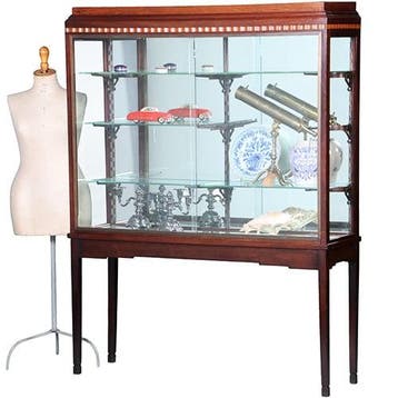 Art Deco vitrinekast in mahonie met contrasterende essenhout, Ophalen of Verzenden