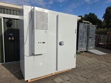 Koelcel 200 x 110 x 211 cm stekker klaar, Nieuw in verpakking, Koelen en Vriezen