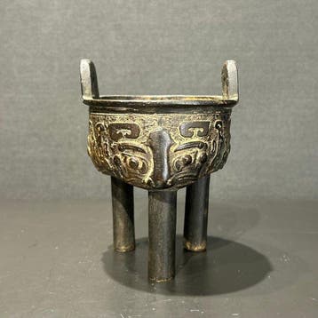 Wierookbrander - Brons - Ming driepoot censer, Antiek en Kunst