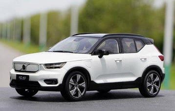 Paudi Model 1:18 - Modelauto - Volvo XC40 - 2022, Nieuw