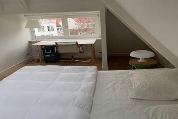 Kamer Hogeweg in Amsterdam, 20 tot 35 m², Amsterdam