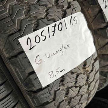 2 x Goodyear 205-70-15 4 Seizoenbanden 8,5mm, Auto-onderdelen, Banden en Velgen, Gebruikt, 15 inch, All Season, Band(en)