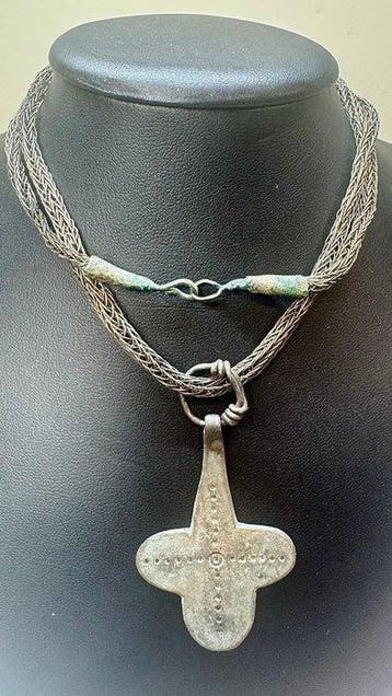Viking periode Ketting met kruis, Zilver Ketting met hanger