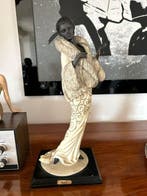 Studio Dear - A. Belcari - sculptuur, Dama nera - 40 cm -