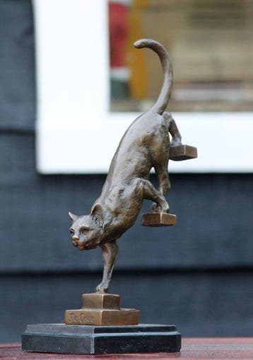 Beeld, Kat van de trap - 30 cm - brons marmer, Antiek en Kunst