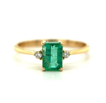 Ring - 14 karaat Geel goud - 0.68ct. tw. Smaragd - Diamant, Sieraden, Tassen en Uiterlijk, Ringen, Nieuw