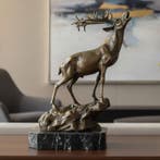 Milo (1910-1978) - sculptuur, Roaring Stag on a Rock - 38 cm