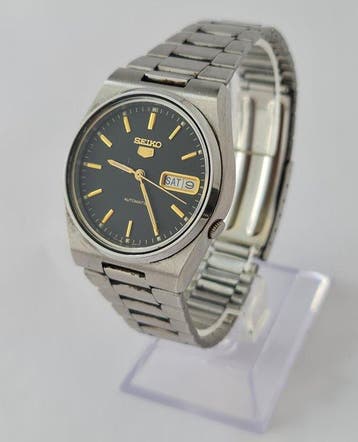 Seiko - Vintage Seiko 5 Automatic 7009-3130 Black & Gold