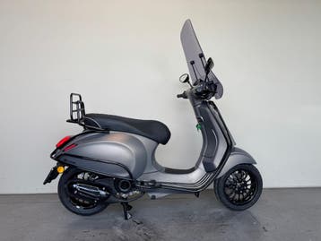 Vespa Sprint Snor 25 km/h, BWJ 2020, Titanium Gold, Gebruikt, Ophalen of Verzenden, Benzine, Maximaal 25 km/u