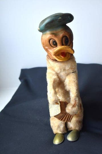 Figuur - Oude Donald Duck met trekharmonica - Rubber, stof, Nieuw