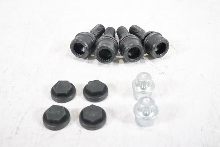 BMW E-Serie OEM Set M14 wielbouten / slotbouten 36136773192, Auto-onderdelen, Carrosserie en Plaatwerk, Gebruikt, Ophalen of Verzenden