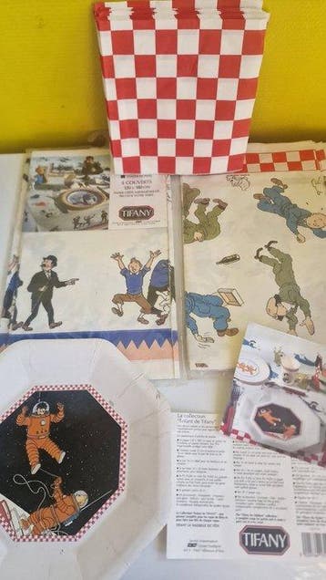 Lot 22 pièces Tintin - 2 nappes Tifany France - 2 assiettes, Nieuw